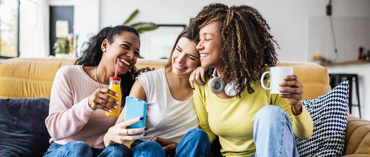 Should you take regular breaks from drinking alcohol throughout the year?